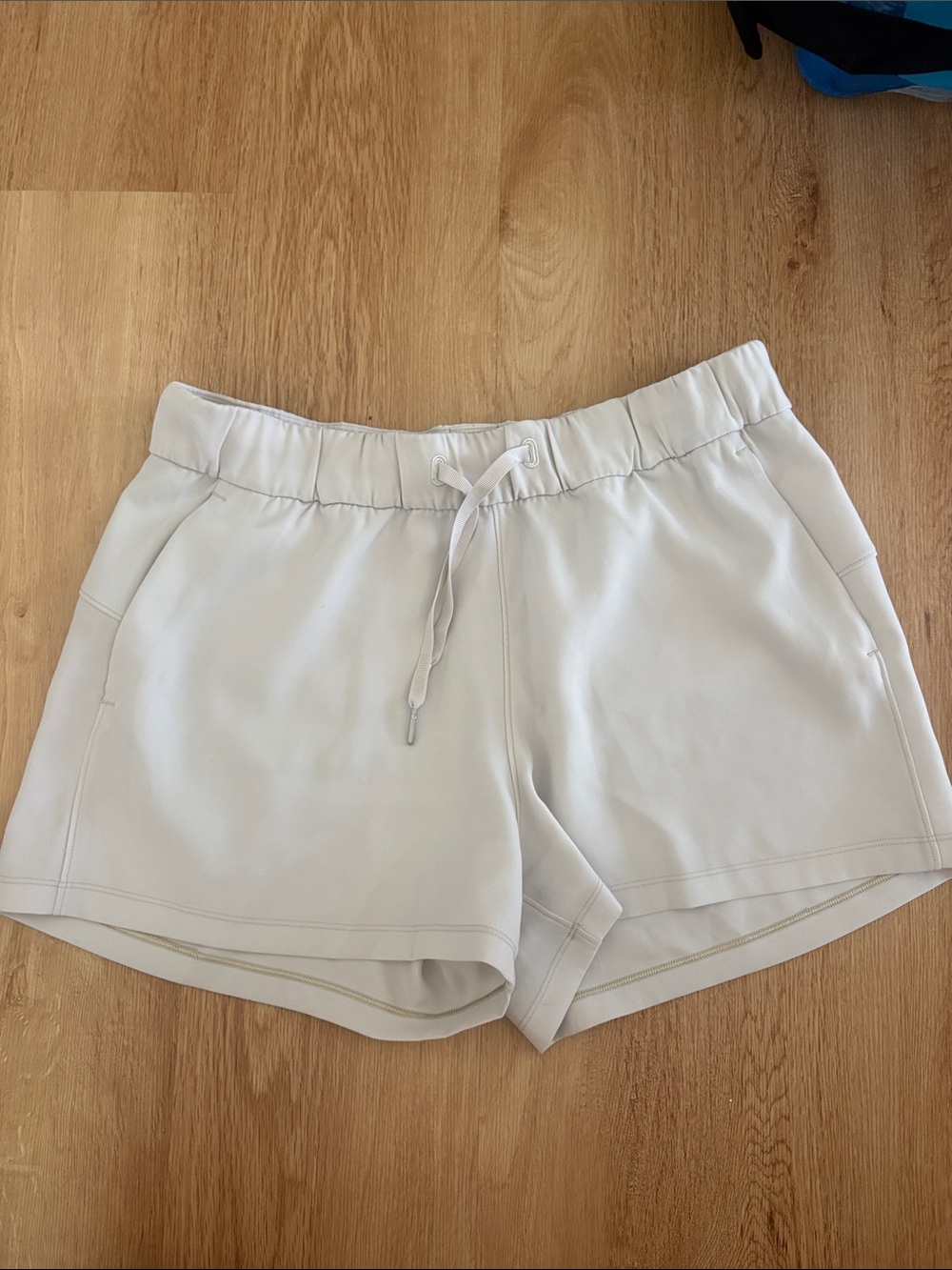 Lululemon On the Fly Short - woven size 10